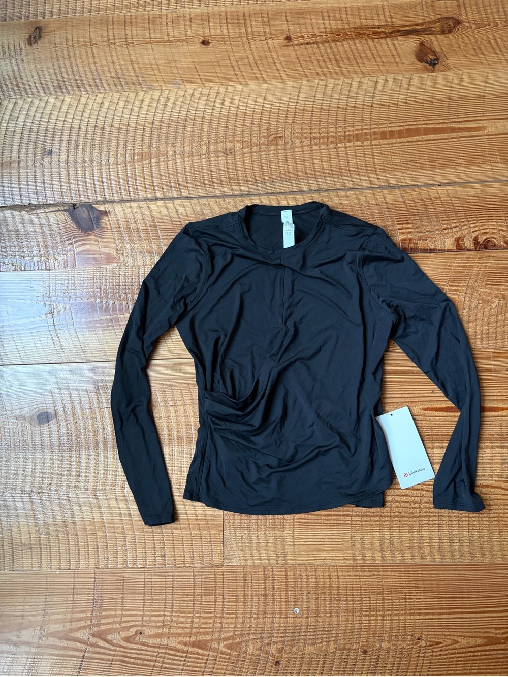 Lululemon light smooth wrap front top top NWT
